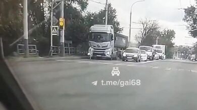 V ruském Tambově 79letá žena zemřela pod koly nákladního auta