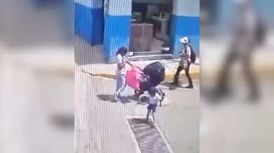 Chvilka nepozornost - Hrajícího si chlapce přejelo auto