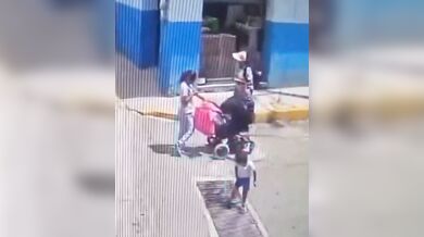 Chvilka nepozornost - Hrajícího si chlapce přejelo auto