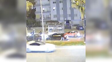 Řetězová nehoda v Mersinu: Prudké brzdění před přechodem skončilo srážkou čtyř vozidel