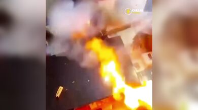 Nebezpečný experiment s mobilní baterií: Chlapec vážně zraněn po explozi lithiového článku