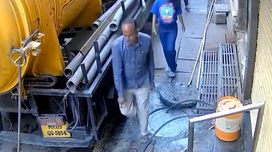 Nebezpečná nedbalost v Indauru: Mladá žena se zranila po pádu do odkryté kanalizace