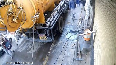 Nebezpečná nedbalost v Indauru: Mladá žena se zranila po pádu do odkryté kanalizace