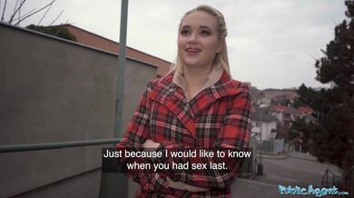 Blondýna z Ruska si vezme moje prachy za sex