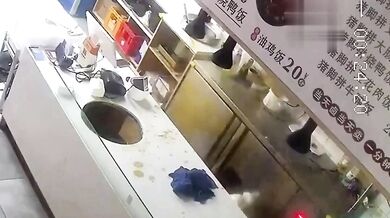 Neopatrnost v kuchyni skončila těžkými popáleninami