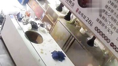 Neopatrnost v kuchyni skončila těžkými popáleninami