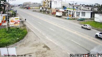 Automobil v plné rychlosti usmrtil ženu u krajnice