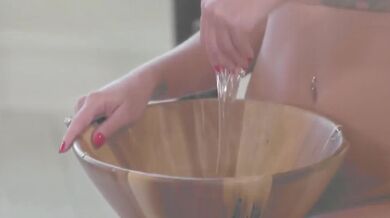 Fantazijní masáž s nevlastní maminkou