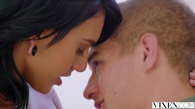 Janice Griffith svedla spolubydlícího a nechala si nadoraz zaplnit dírku