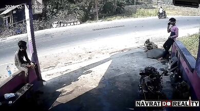 Střet motorkáře s nákladákem