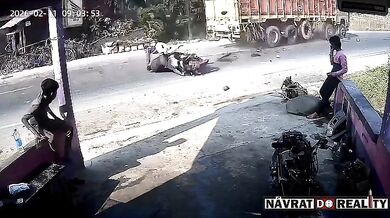 Střet motorkáře s nákladákem