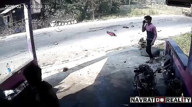 Střet motorkáře s nákladákem