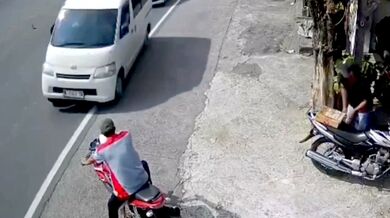 Tragická nehoda: Jeden mrtvý a zázračné přežití otce s dítětem