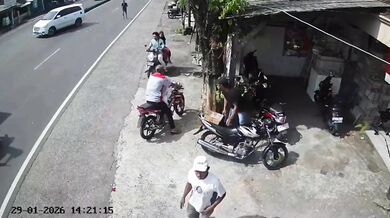 Tragická nehoda: Jeden mrtvý a zázračné přežití otce s dítětem