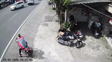 Tragická nehoda: Jeden mrtvý a zázračné přežití otce s dítětem