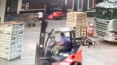 Chlapec unikl před vážnou nehodou jen o vlásek!