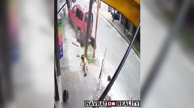 Zázračné přežití v Argentině: Řidič vozidla smetl otce s dětmi na motocyklu