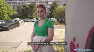 Public Agent - Kaira mi sundá kondom, aby mě bez něj lépe cítila