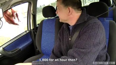 Šukání prostitutky v autě