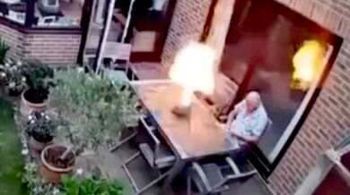 Ohnivé odpoledne na zahradě