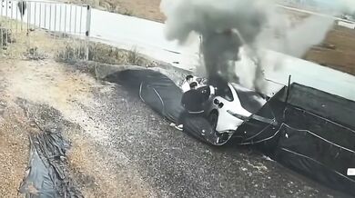 Riziko automatických klik u automobilů a jejich zákaz v Číně