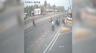 Nepozornost při předjíždění autobusu vedla k vážné nehodě motocyklisty