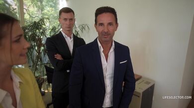 Uspokojení v prací s Geishou Kyd a Shalinou Devine