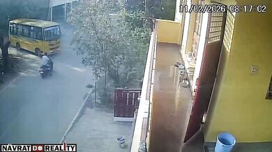 Školní autobus usmrtil dvě malé děti