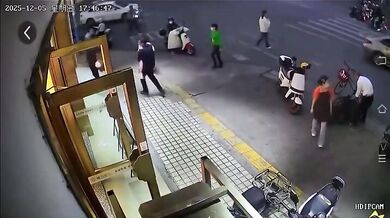 Neovladatelný automobil usmrtil tři lidi