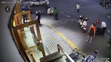 Neovladatelný automobil usmrtil tři lidi