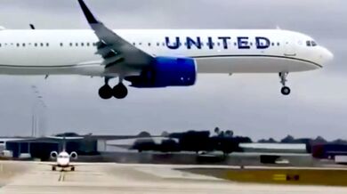 Letadlu United Airlines se při přistání v Orlandu utrhlo přední kolo