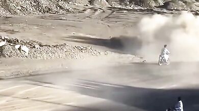 Hazardní jízda pozpátku skončila vážnou havárií