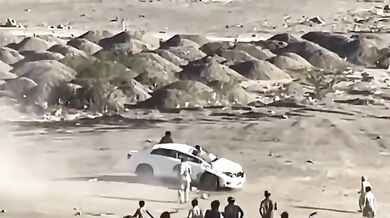 Hazardní jízda pozpátku skončila vážnou havárií