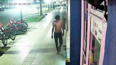 Napadení muže s dítětem v Avellanedě: Útočník s duševní poruchou skončil v péči lékařů