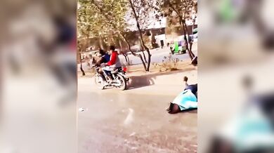 Řetězová nehoda na motorce