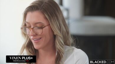 Blondýnka Addison Vodka hladová po BBC se nechala použít jako hračka