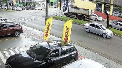 Hromadná nehoda v brazilském Chapecó: Nákladní vůz zdemoloval sedm vozidel