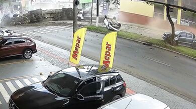 Hromadná nehoda v brazilském Chapecó: Nákladní vůz zdemoloval sedm vozidel