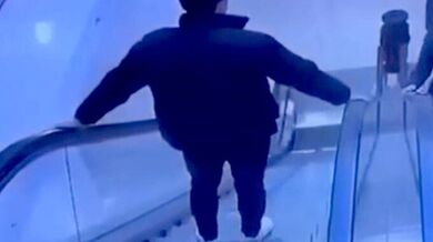 Skopnutí z eskalátoru #2