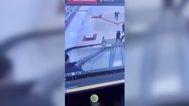 Skopnutí z eskalátoru #2