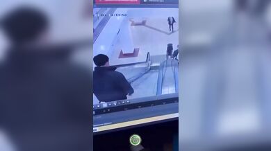 Skopnutí z eskalátoru #2