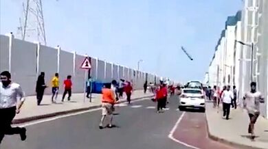 Při dopadu trosek raket po íránském útoku bylo v Kataru zraněno osm lidí