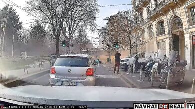 Tragická nehoda tramvaje v Miláně: Dva mrtví a přes čtyřicet zraněných po nárazu do budovy