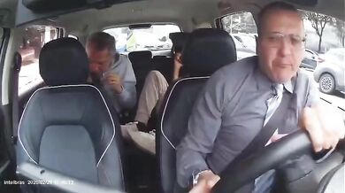 Dramatický pokus o loupež v São Paulu: Řidič zachránil spolujezdce před zlodějem bleskovým odjezdem