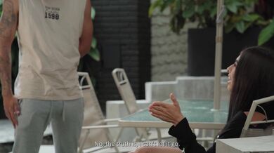 Nadržená šéfová mě nejdřív sprdla a pak chtěla vykouřit čuráka za vyšší plat