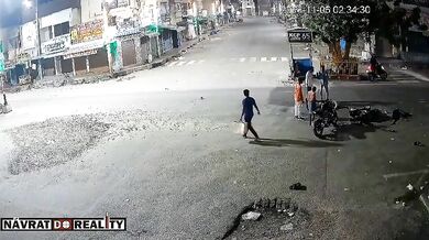 Střet motocyklu s nákladním vozem nepřežili dva mladíci