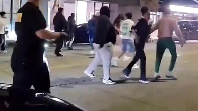 Podezřelá s Teslou srazila čtyři lidi