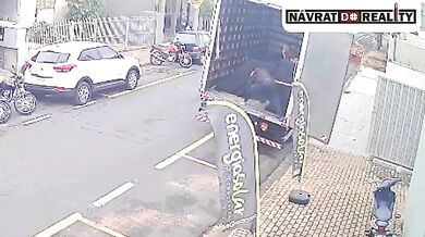 Pracovní nehoda #359 - Přimáčknutý