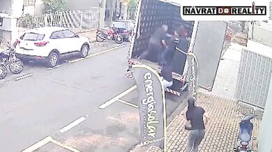 Pracovní nehoda #359 - Přimáčknutý