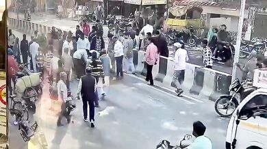 Vysoká rychlost motocyklu a srážka s chodkyní v Baitalpuru